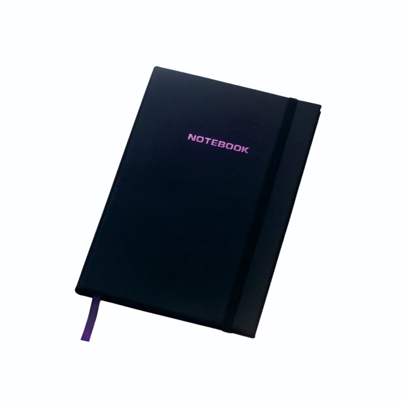 Cuaderno de tapa dura negra