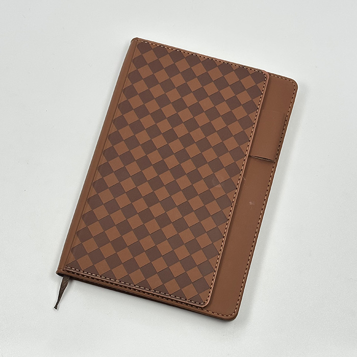 Libreta triple hebilla magnética